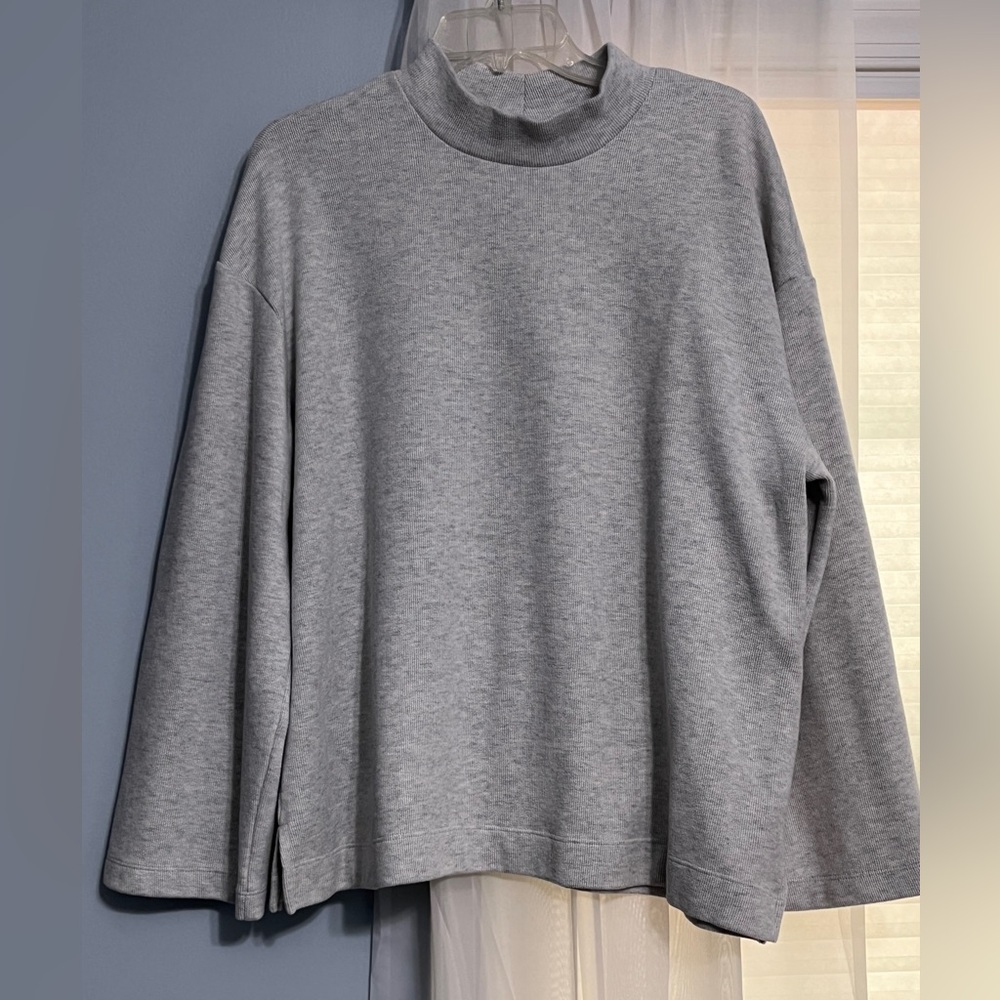 Old Navy mock neck knit top